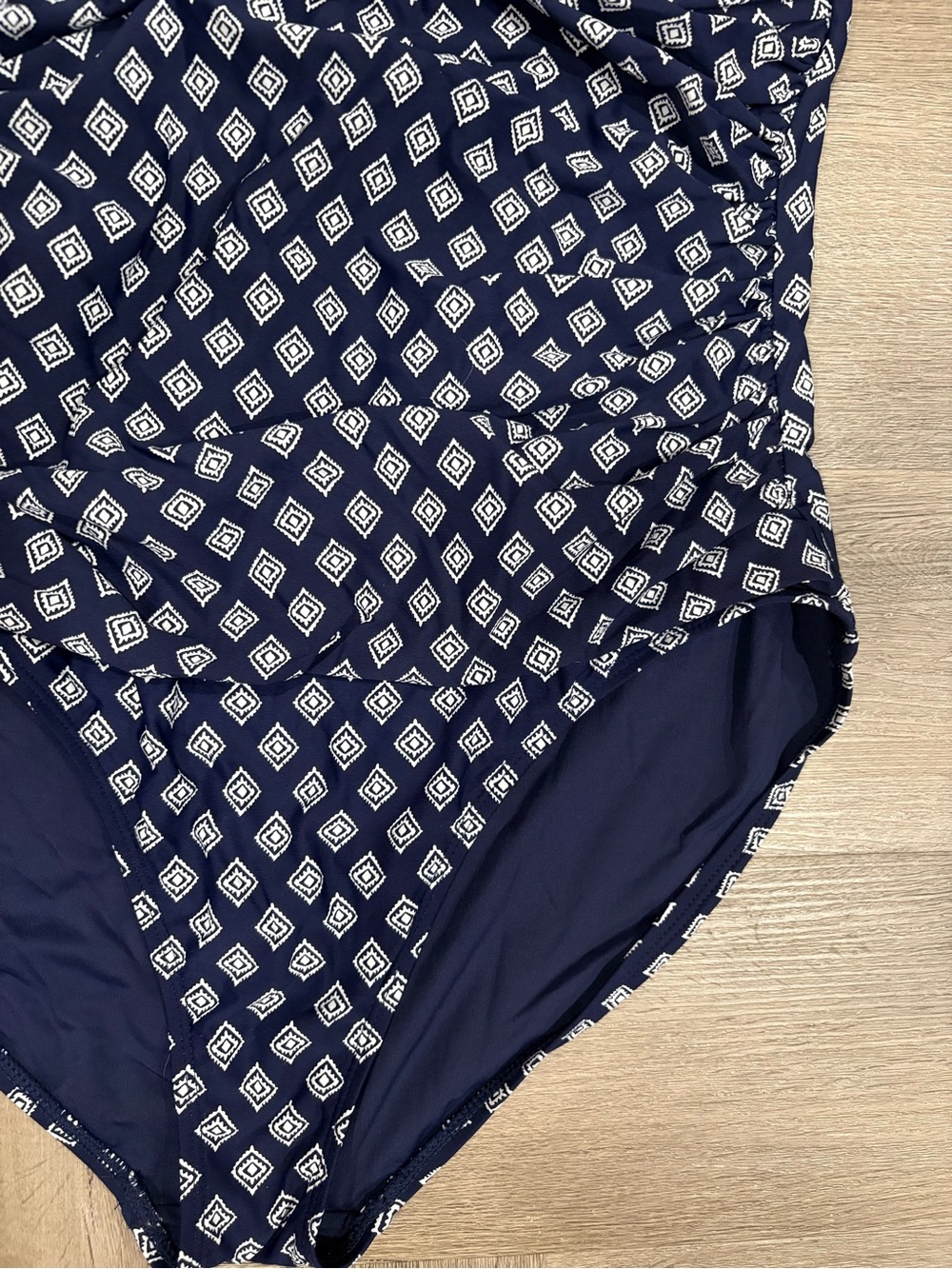 Anne Cole Navy and White Geometric One-Piece Strapless Swimsuit Size 16 - Picture 4 of 7